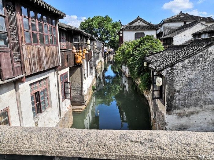 快讯 | 汇丰：将特斯拉(TSLA.O)目标价从146美元下调至143美元。